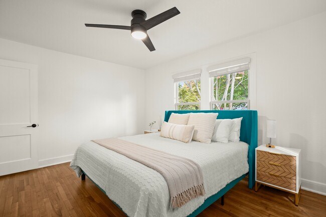 Building Photo - 1207 Romeria Dr