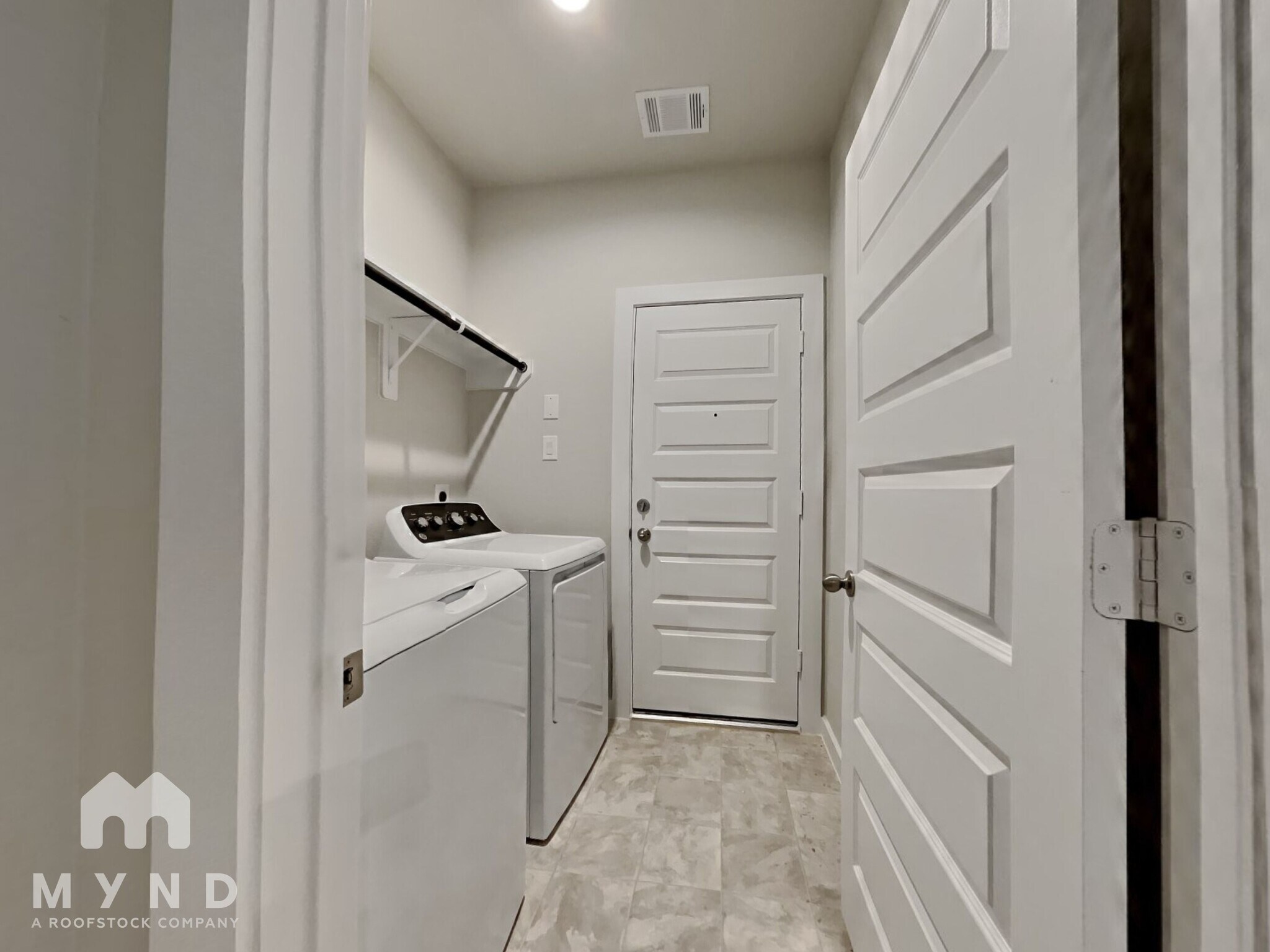 Building Photo - 14714 Surfbird Ln