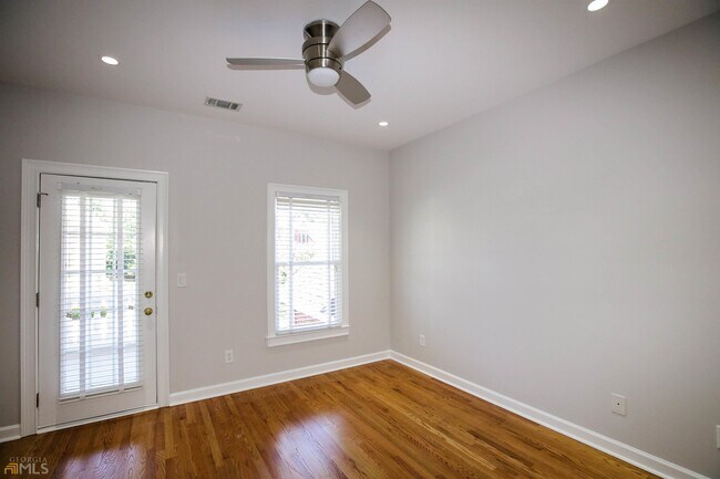 Building Photo - 1660 Briergate Dr