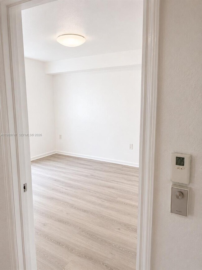 Building Photo - 15470 SW 284th St