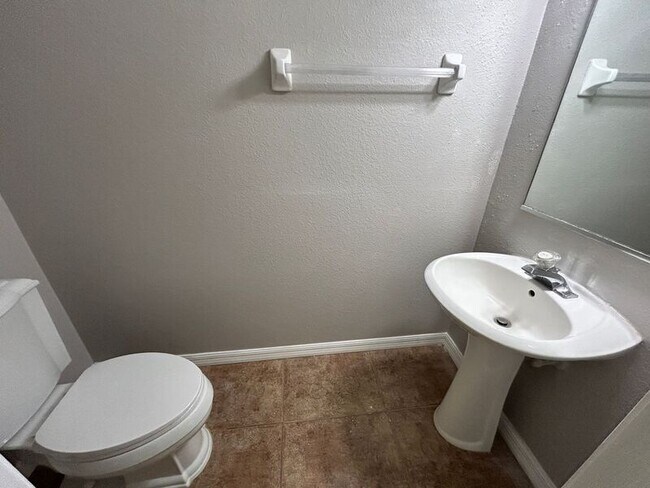 Building Photo - 12477 Berkeley Square Dr