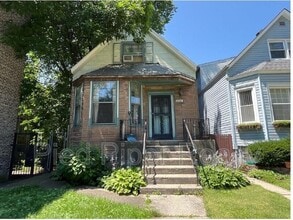 Building Photo - 5108 N Winchester Ave