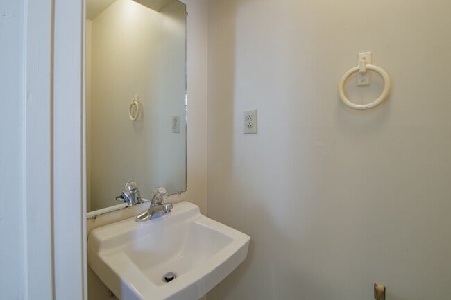 Building Photo - 284-2 Northridge Drive