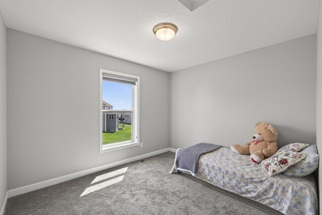 Building Photo - 1559 Edgebrook Ln