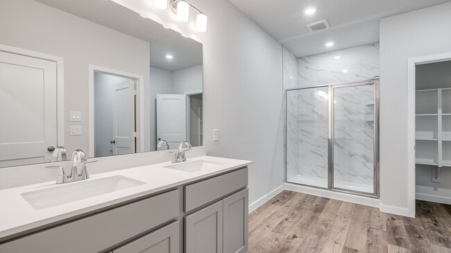 Building Photo - 27327 Blue Pool Dr