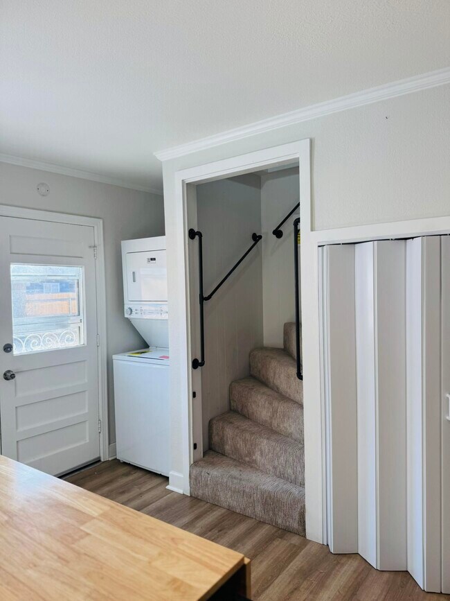 Building Photo - 2701 27th St