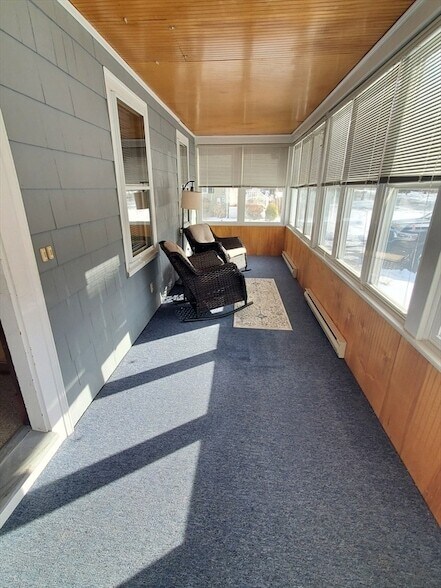 Building Photo - 40 Pine St