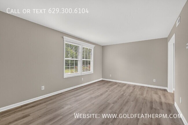 Building Photo - 109 Harrow Ct