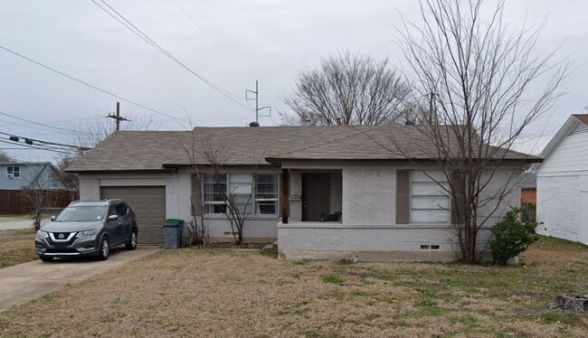 Primary Photo - 3537 Hilton Dr