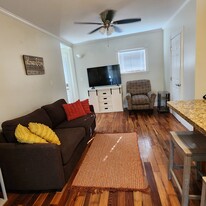 Building Photo - 1509 Josephine St