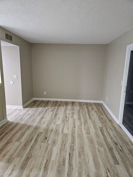 Building Photo - 2128 Terrace Club Ct