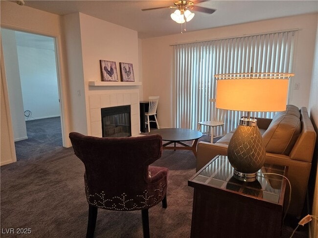 Building Photo - 1909 Mountain Hills Ct