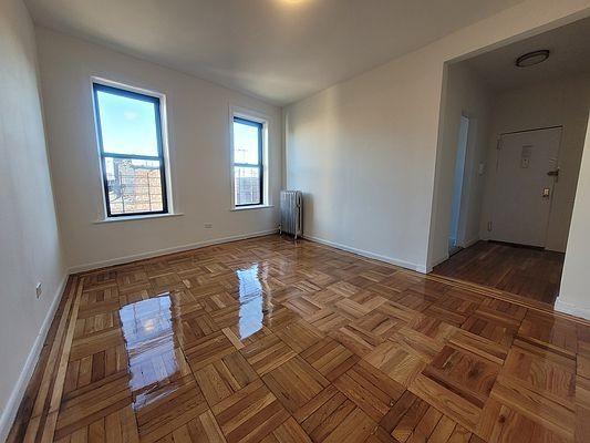 Building Photo - 1 bedroom in BRONX NY 10456