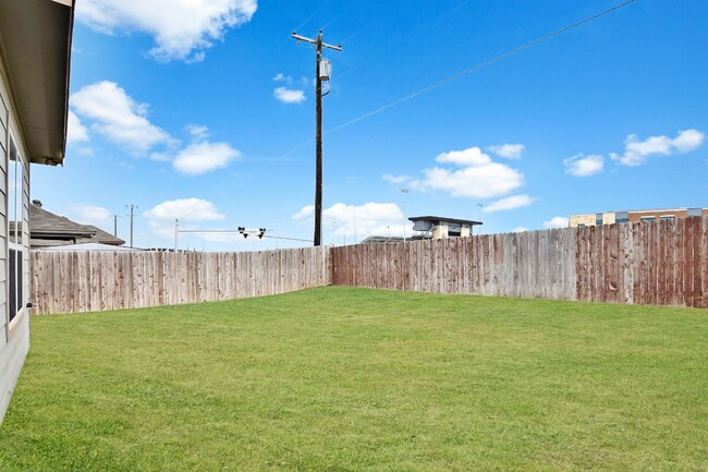 Building Photo - 3520 Addison St