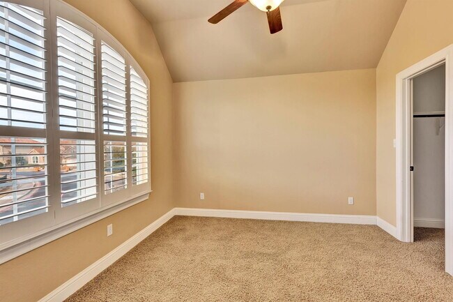 Building Photo - 12024 Versante Cir