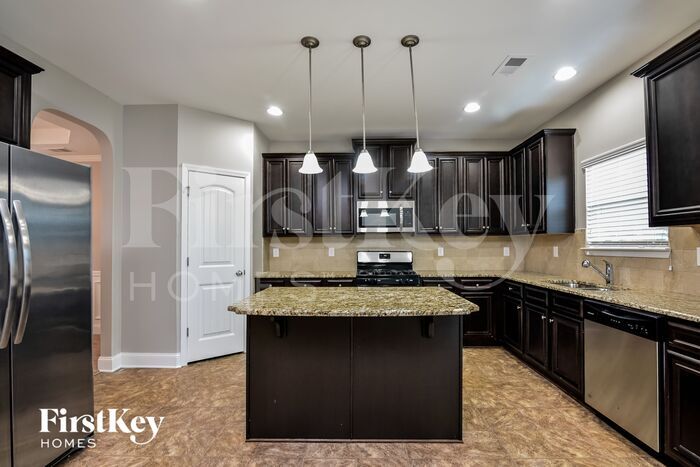 Building Photo - 2125 Farmdale Ct NE