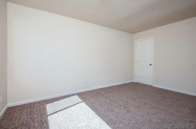 Building Photo - 834 Olive Ave