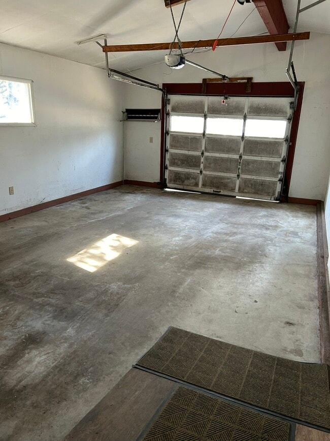 Building Photo - 1214 Fitch St