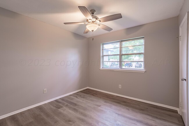 Building Photo - 5130 Leland Dr