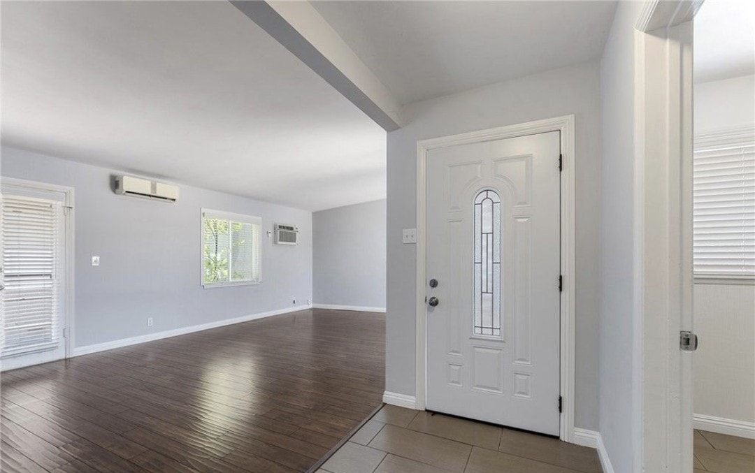 Building Photo - 1218 E Washington Blvd