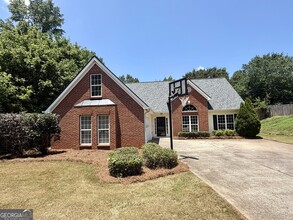 Building Photo - 6130 Devonshire Dr