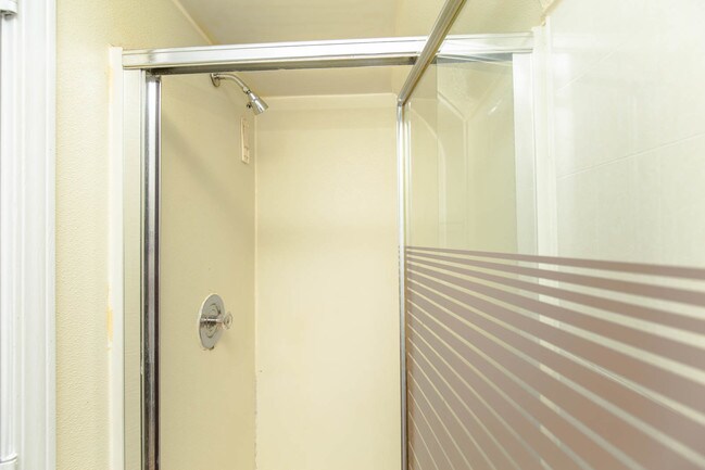 Building Photo - 2919 N Seeley Ave