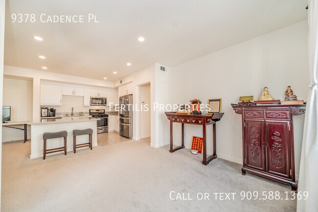 Building Photo - 9378 Cadence Pl