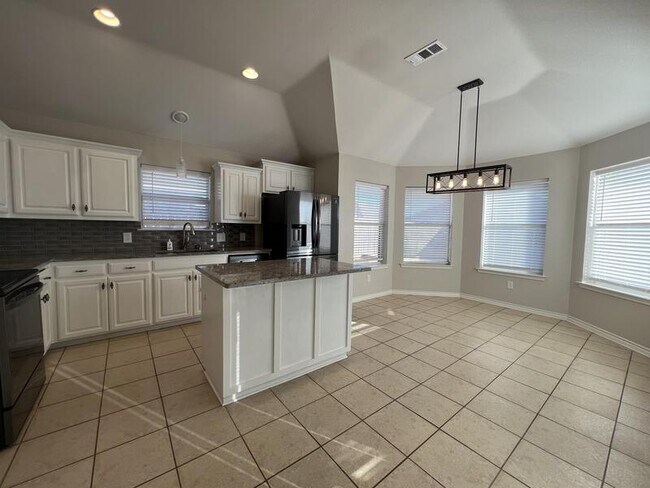 Building Photo - 6053 Laci Ln