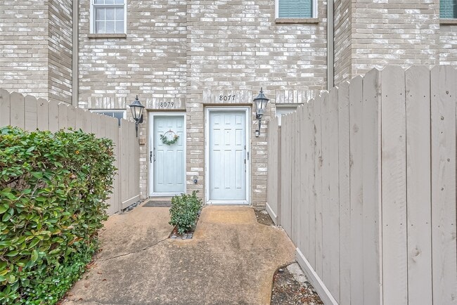 Building Photo - 8077 El Mundo St