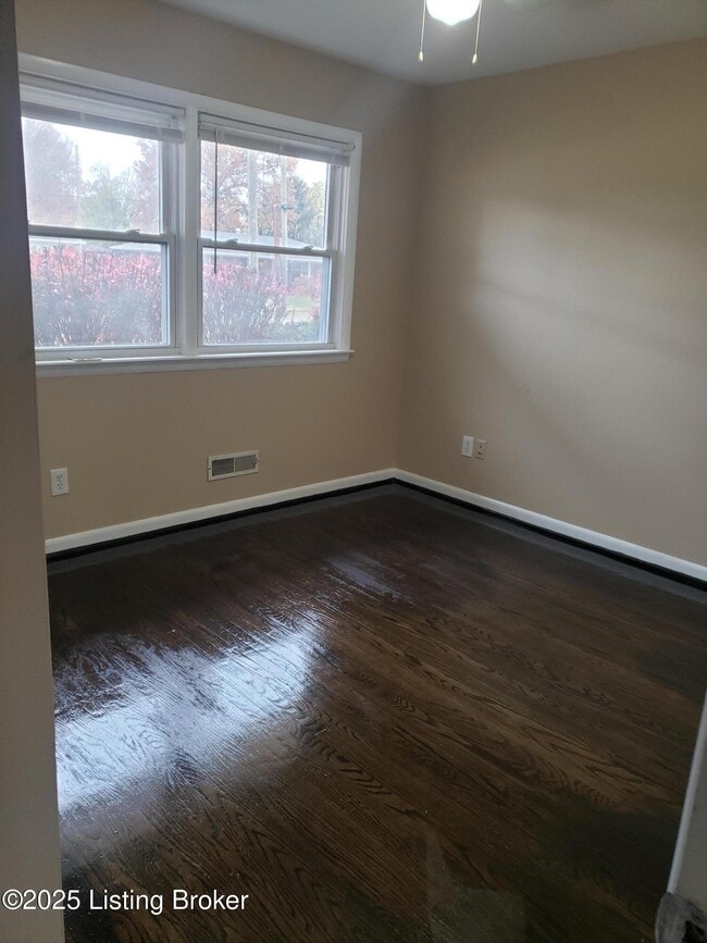 Building Photo - 5703 Bunning Dr