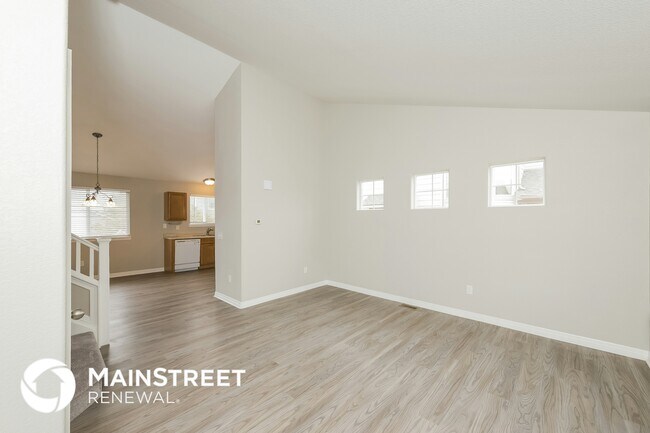 Building Photo - 10150 Jasper St