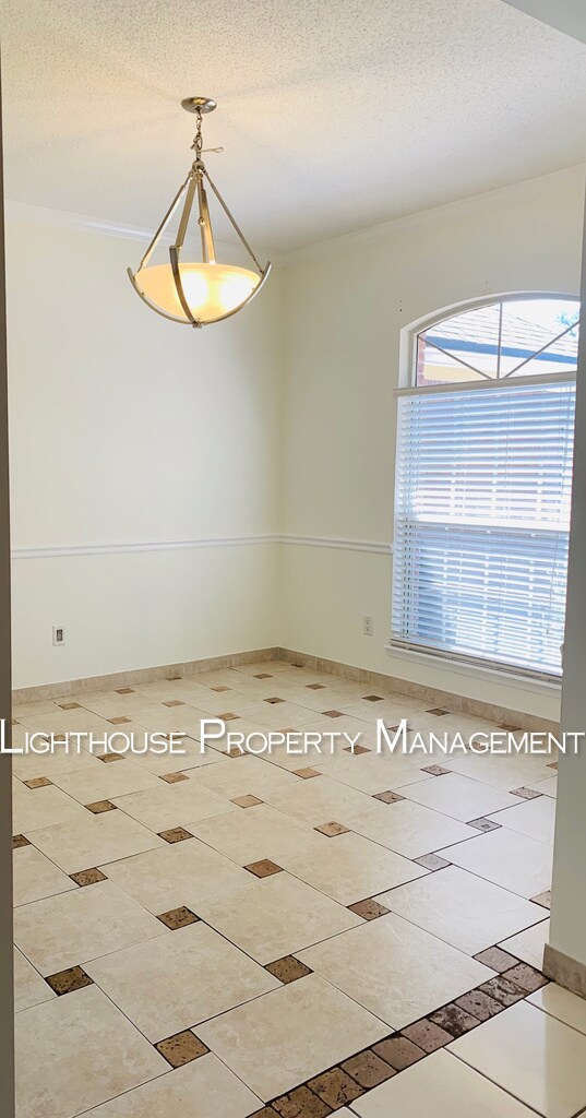 Building Photo - Pristine 3/2 in University Park!  Won't Last Long!