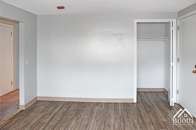 Interior Photo - Hillside Terrace Apartments