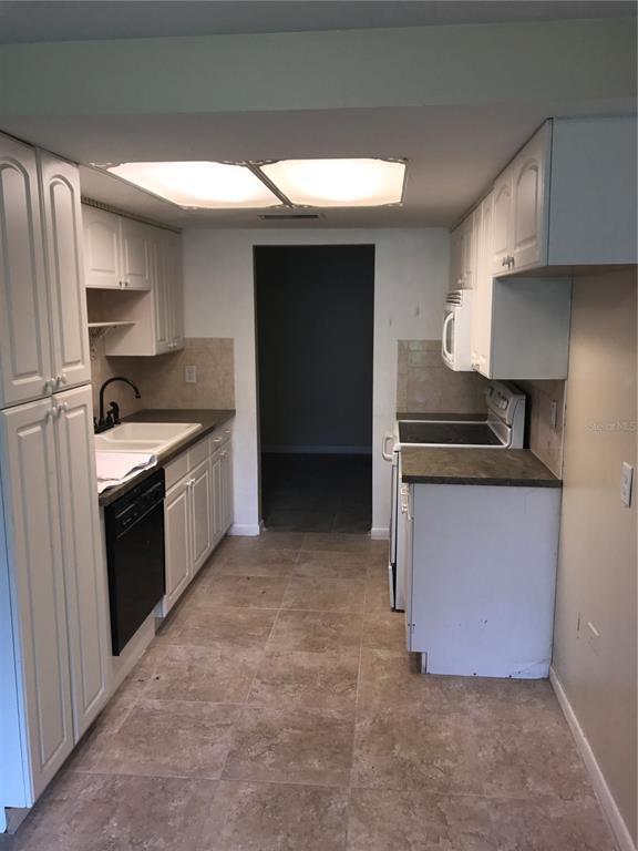 Building Photo - 906 Homewood Dr