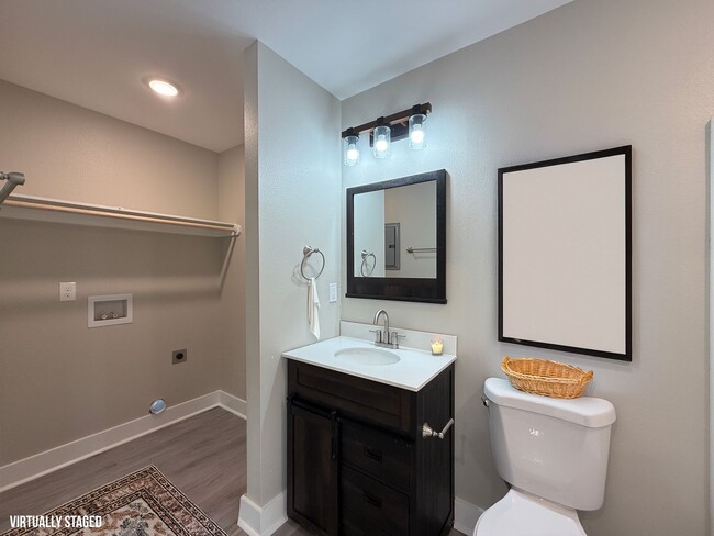 Building Photo - Newly Constructed 2/2 Townhouse in Batesvi...