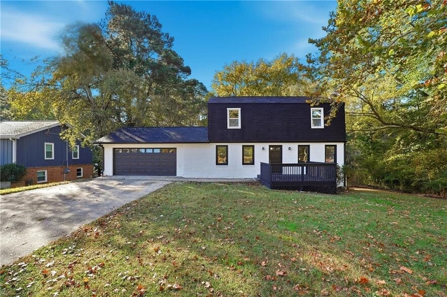 Building Photo - 6917 Laurel Wood Dr