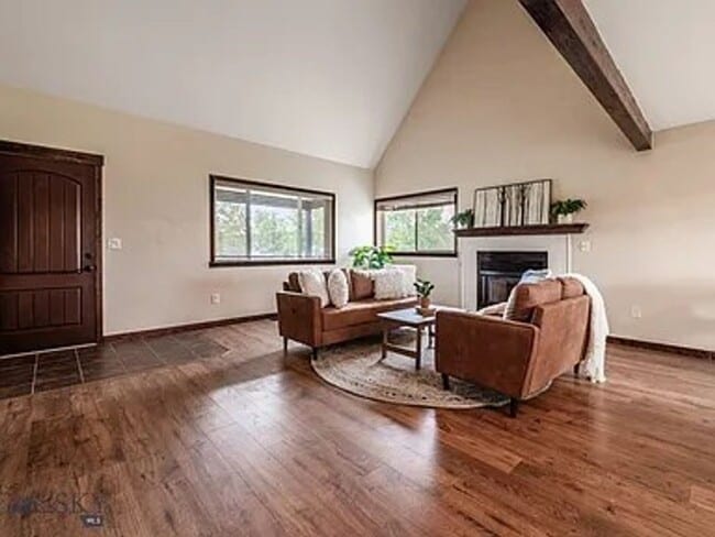 Building Photo - Cute House, Large Yard