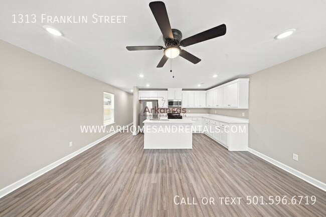 Building Photo - 1313 Franklin St