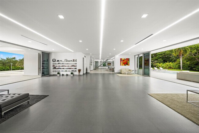 Building Photo - 17250 SW 52nd Ct