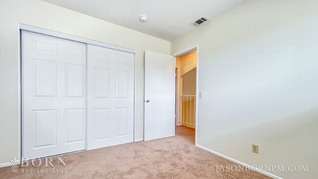 Building Photo - 1815 Tipperary Ln