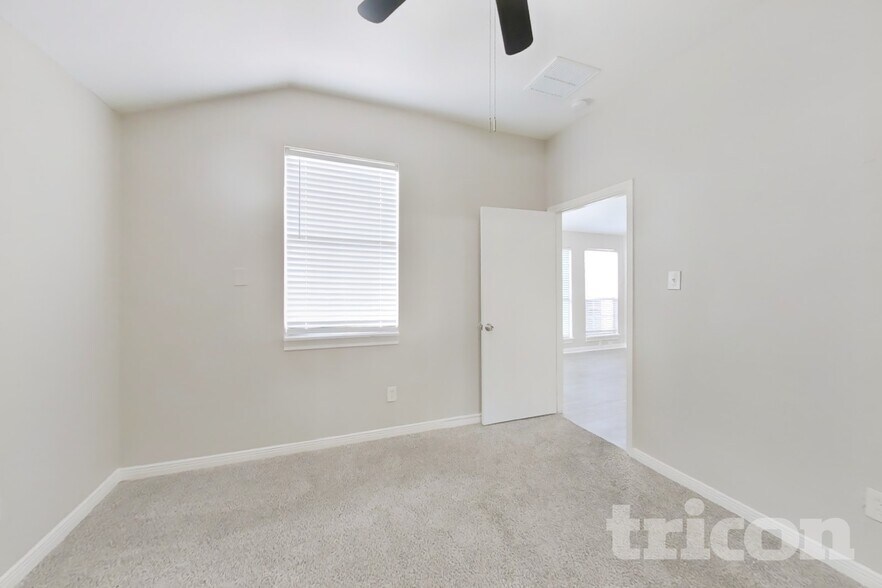 Building Photo - 18311 Autumn Trails Ln