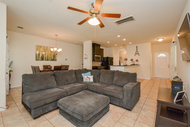 Building Photo - 6038 Wesley Manor Ct