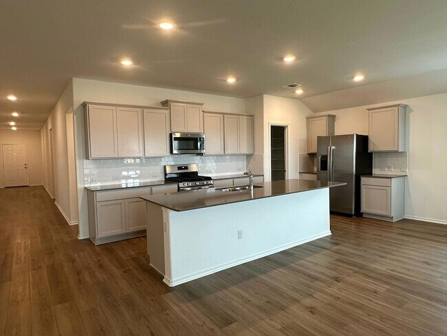 Building Photo - 328 Golden Grove Pkwy