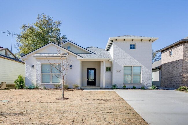 Building Photo - 2704 Gordon Ave