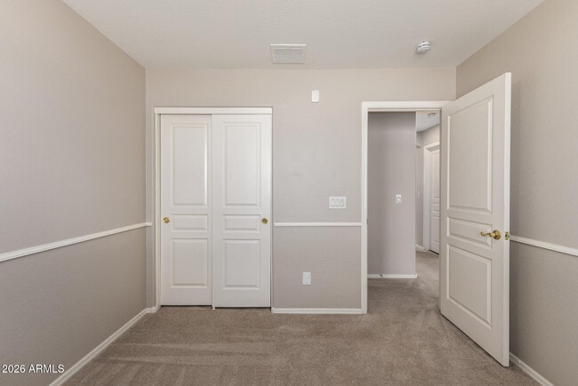 Building Photo - 3956 E Maplewood St