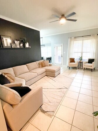 Building Photo - 300 Pronghorn Loop