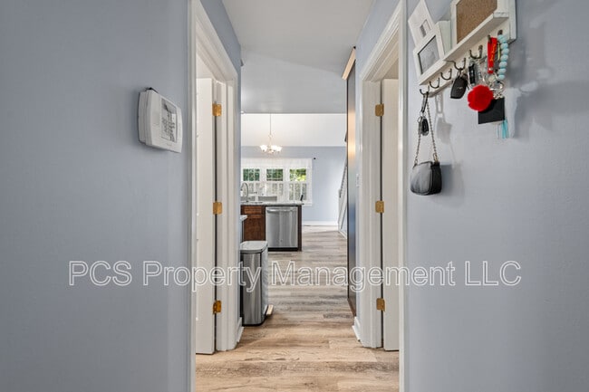 Building Photo - 12605 Jolly Pl