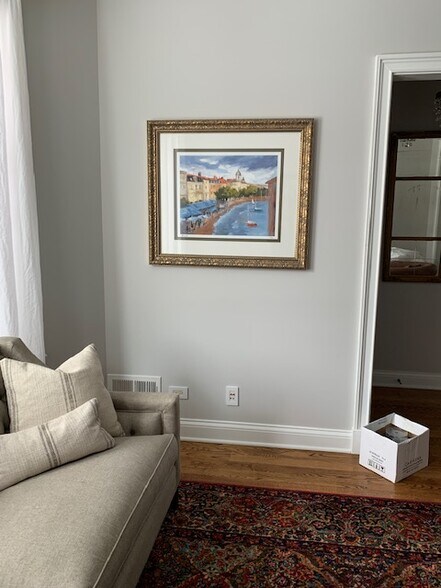 Building Photo - 1221 W Eddy St