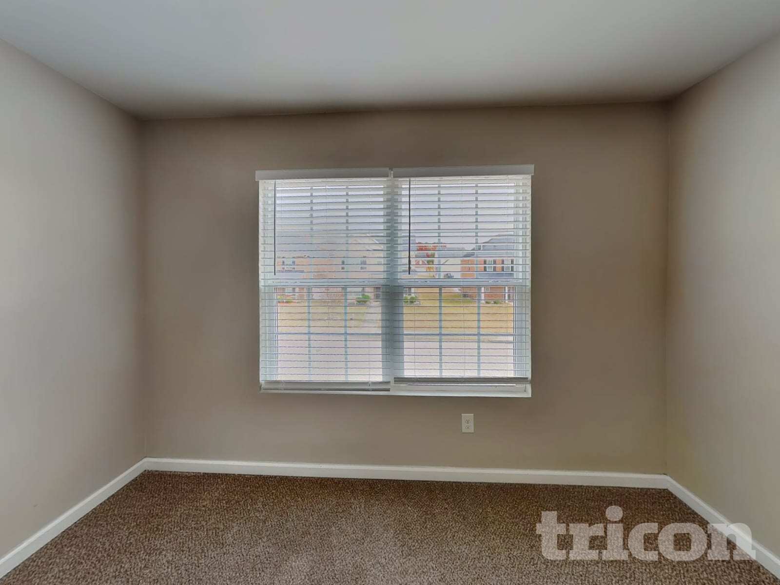 Building Photo - 656 Armitage Way