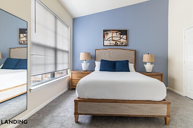 Building Photo - 400 Blake St